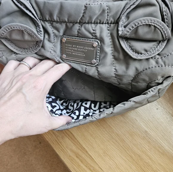 Marc By Marc Jacobs Standard Supply Nylon Tote Quilted Weekender - Picture 4 of 9